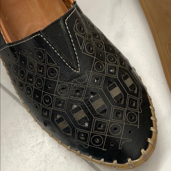 Soft Leather Comfortable Loafers Black with Tan - Picture 2 of 10